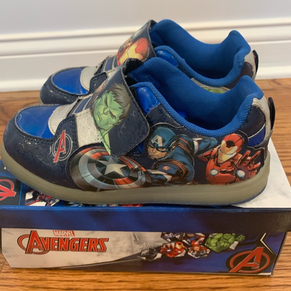 Marvel Sneakers 👟